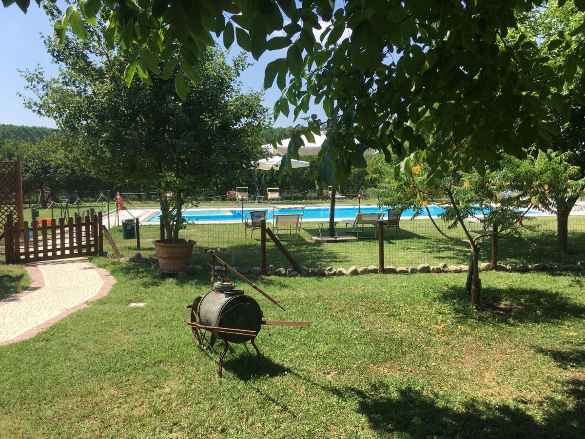 Agriturismo La Cascinetta ปิเอเวดิเชนโต ภายนอก รูปภาพ