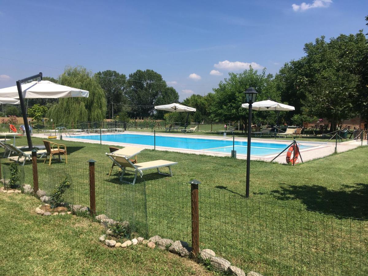 Agriturismo La Cascinetta ปิเอเวดิเชนโต ภายนอก รูปภาพ