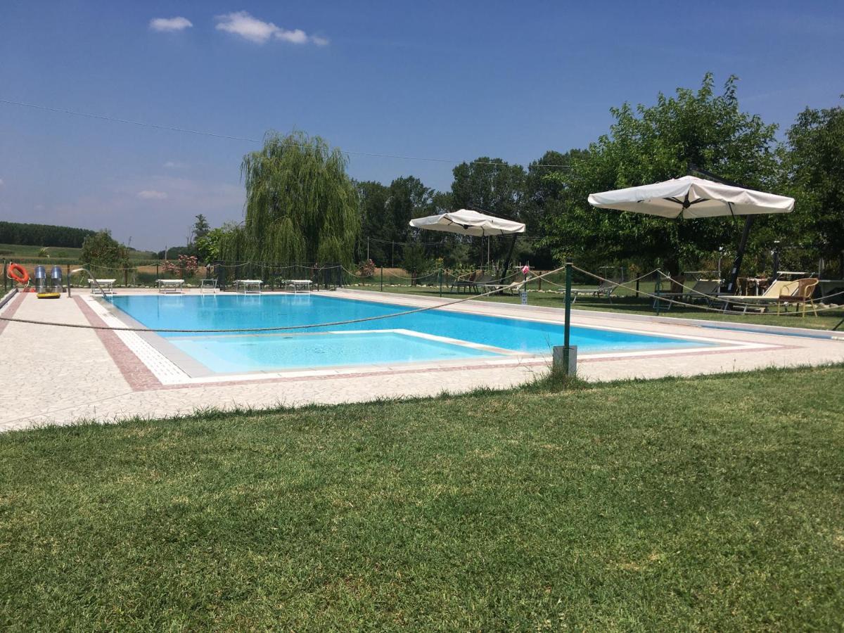 Agriturismo La Cascinetta ปิเอเวดิเชนโต ภายนอก รูปภาพ
