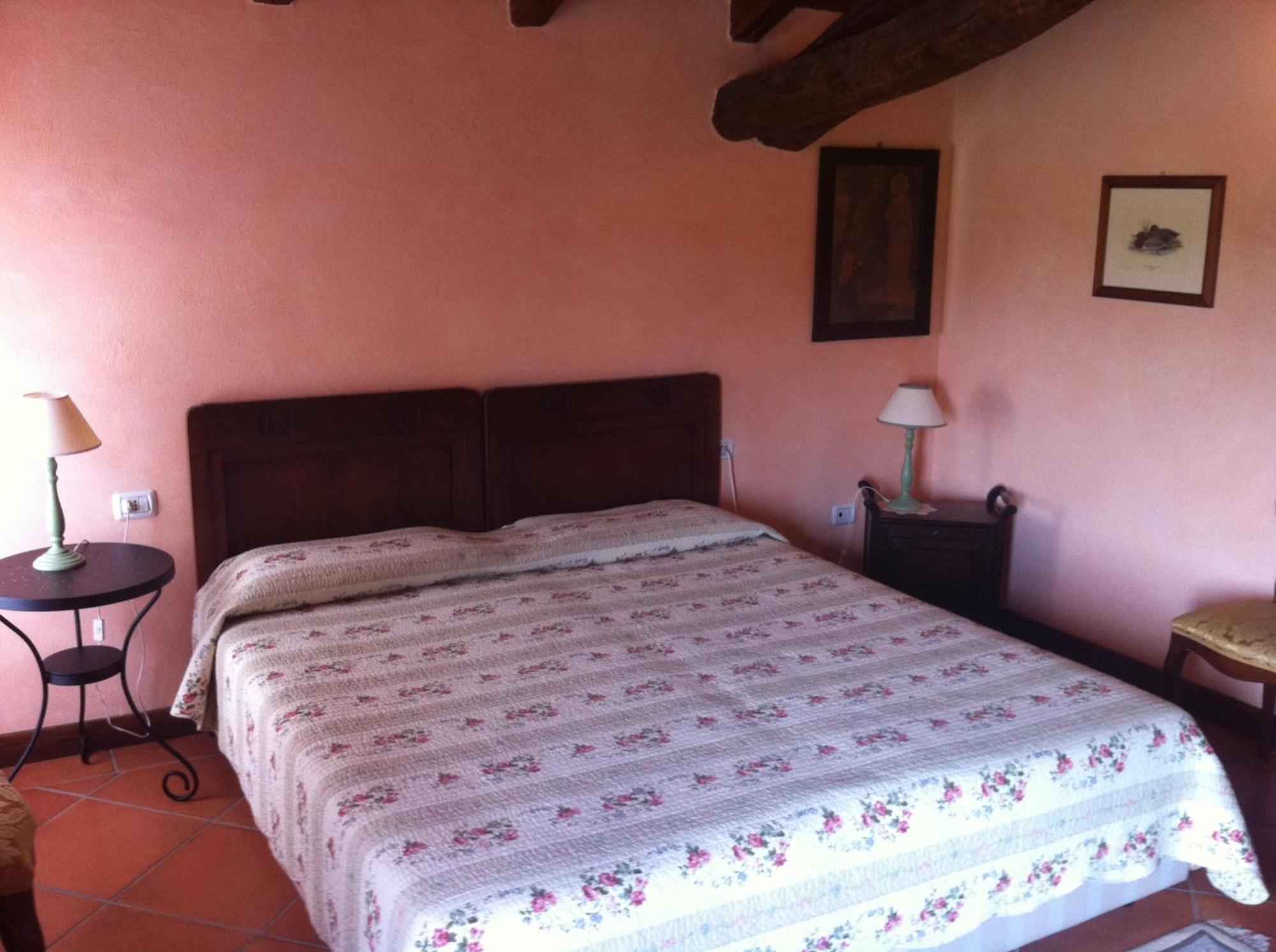 Agriturismo La Cascinetta ปิเอเวดิเชนโต ภายนอก รูปภาพ