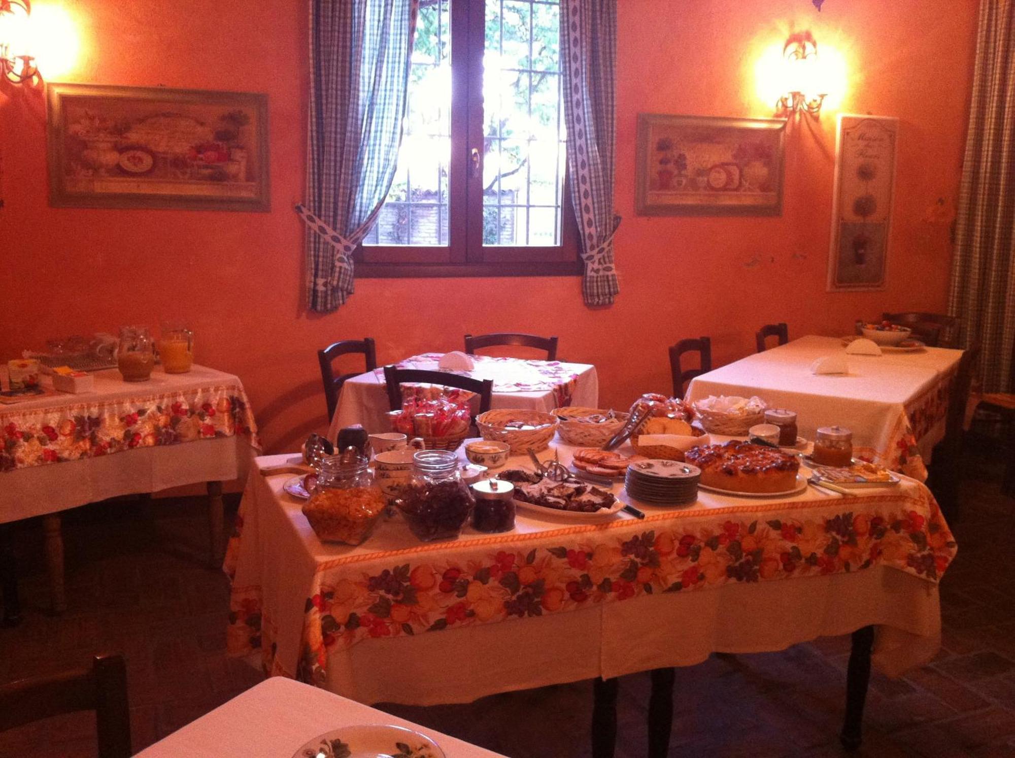 Agriturismo La Cascinetta ปิเอเวดิเชนโต ภายนอก รูปภาพ