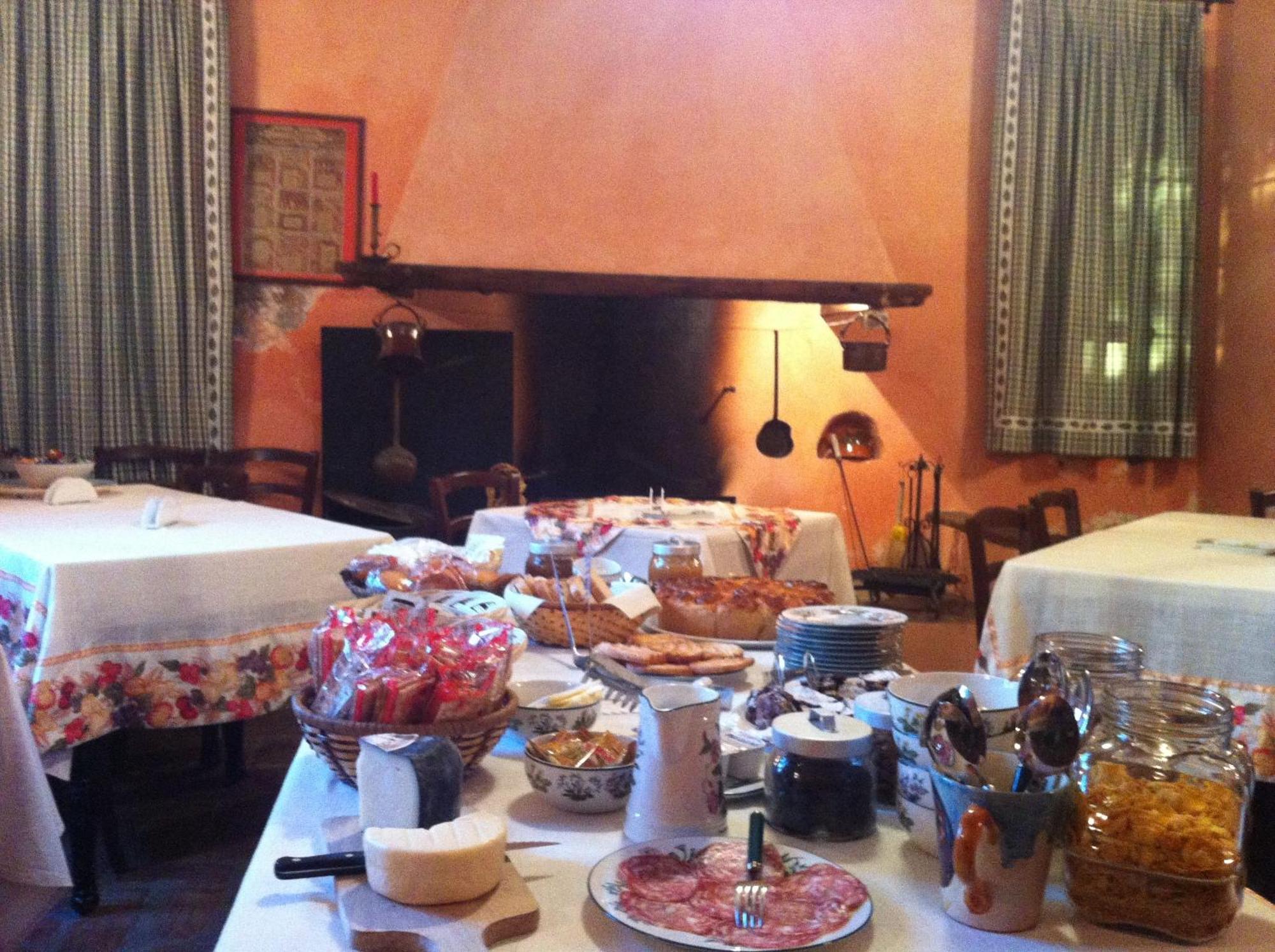 Agriturismo La Cascinetta ปิเอเวดิเชนโต ภายนอก รูปภาพ