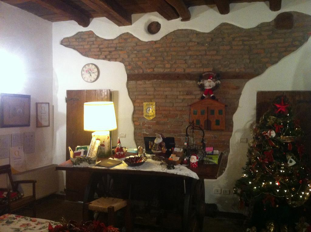 Agriturismo La Cascinetta ปิเอเวดิเชนโต ภายนอก รูปภาพ
