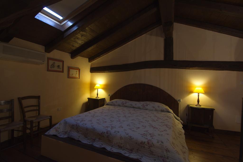 Agriturismo La Cascinetta ปิเอเวดิเชนโต ภายนอก รูปภาพ