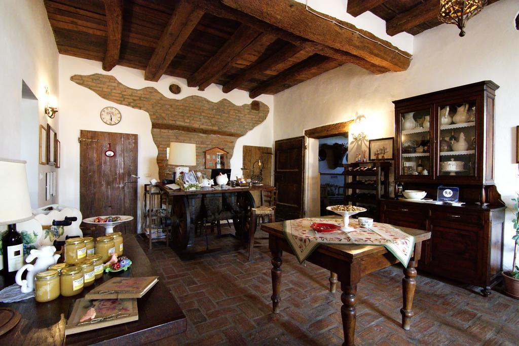 Agriturismo La Cascinetta ปิเอเวดิเชนโต ภายนอก รูปภาพ