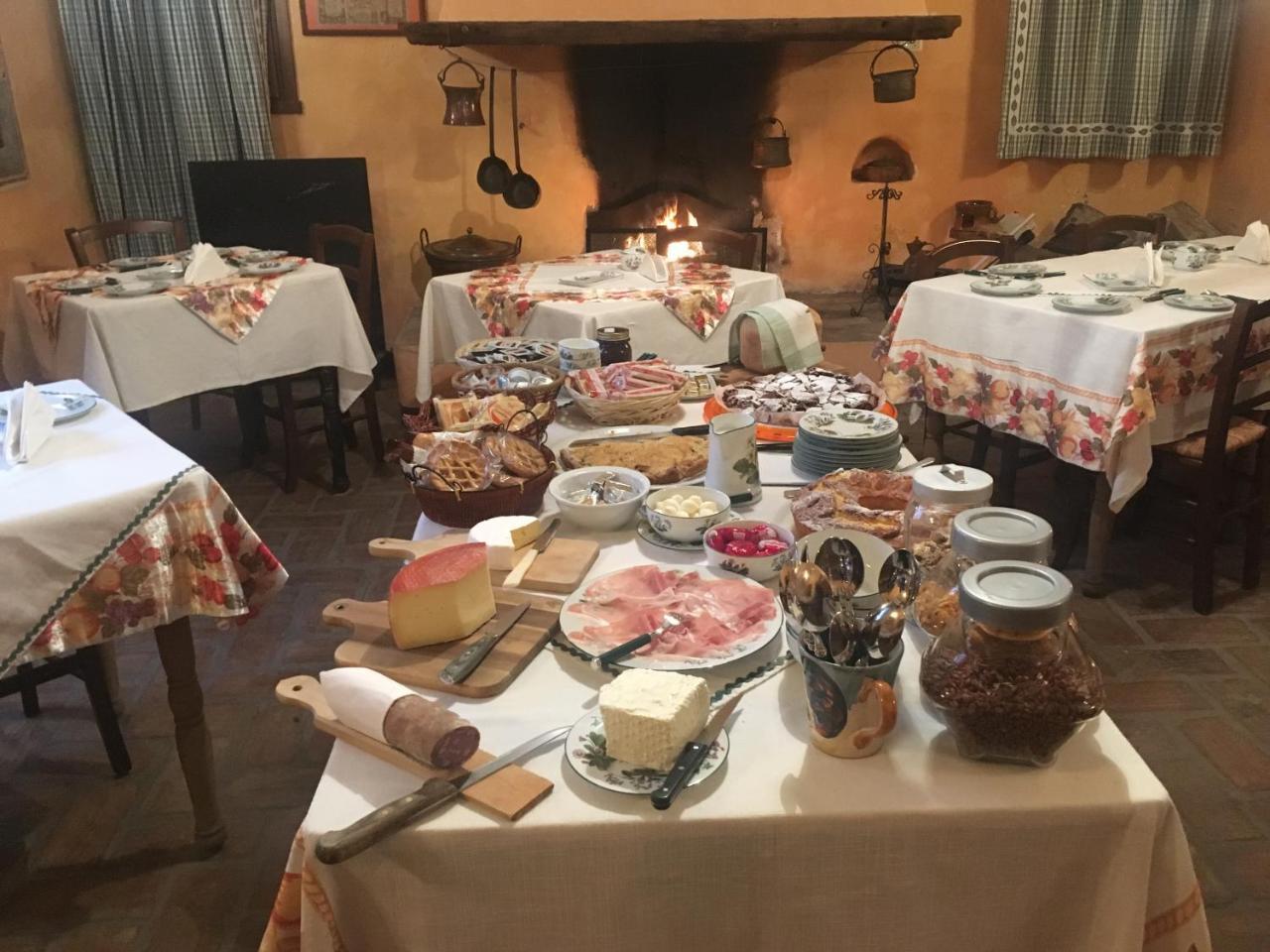 Agriturismo La Cascinetta ปิเอเวดิเชนโต ภายนอก รูปภาพ