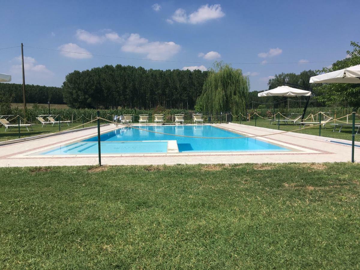 Agriturismo La Cascinetta ปิเอเวดิเชนโต ภายนอก รูปภาพ