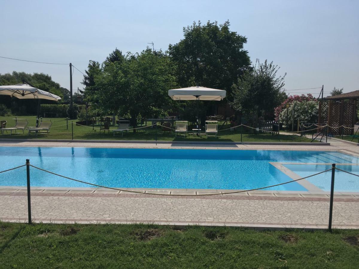 Agriturismo La Cascinetta ปิเอเวดิเชนโต ภายนอก รูปภาพ
